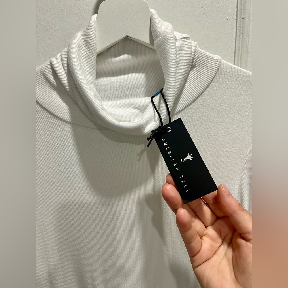 American Tall Turtleneck 🤍 - Picture 6 of 14
